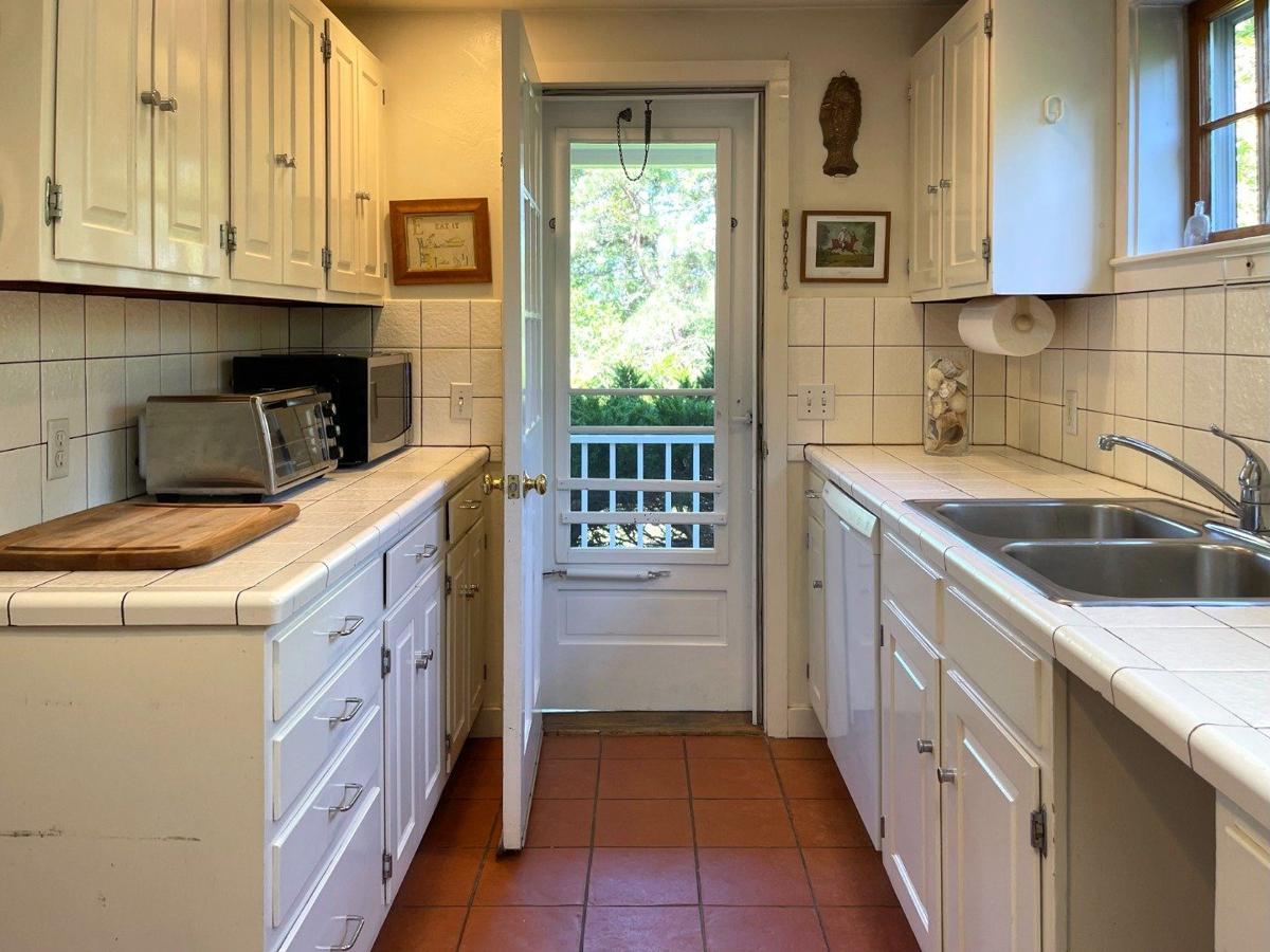 65 Milestone Road, Nantucket — photo 2