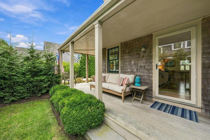 8 Fox Grape Lane, Nantucket — photo 32