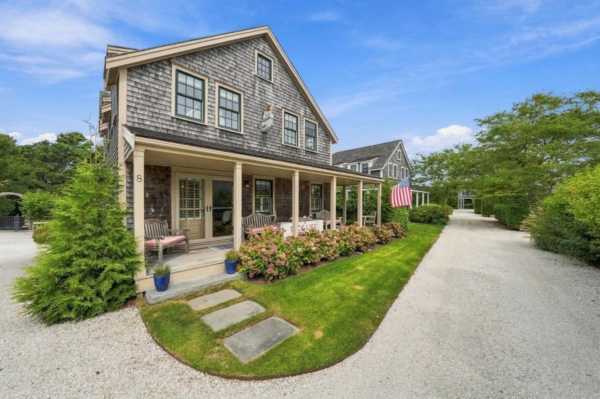 8 Fox Grape Lane, Nantucket — photo 1