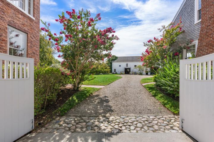 19 Pleasant Street, Nantucket — photo 38