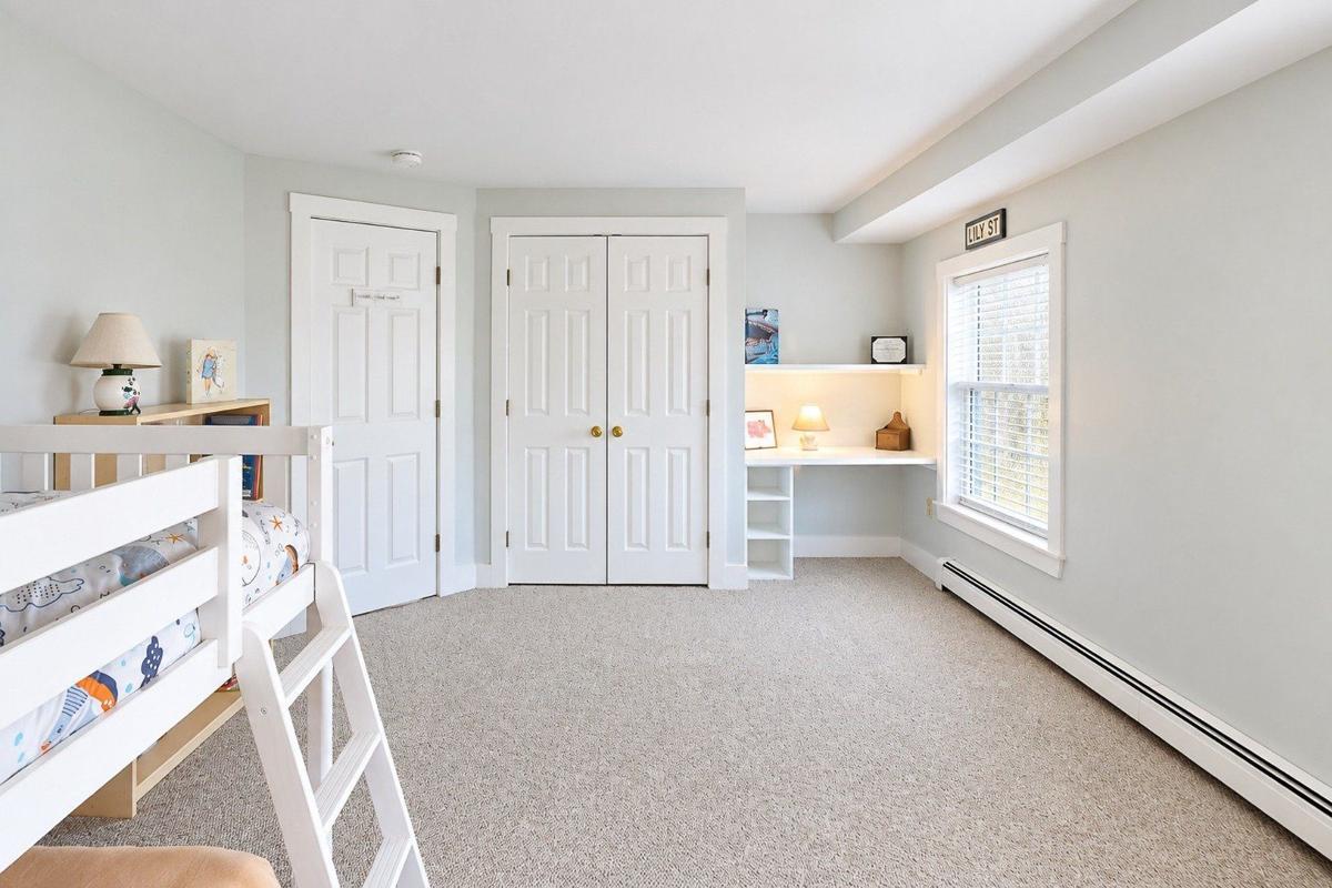9 Mary Ann Drive, Nantucket — photo 23