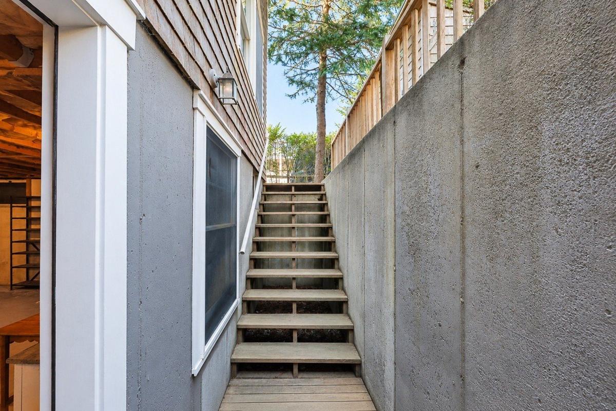 9 Mary Ann Drive, Nantucket — photo 28