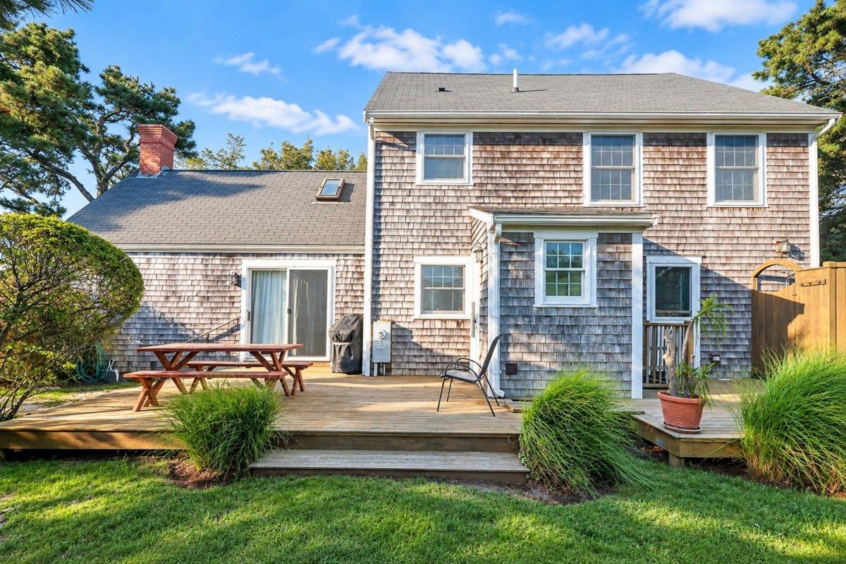 9 Mary Ann Drive, Nantucket — photo 4