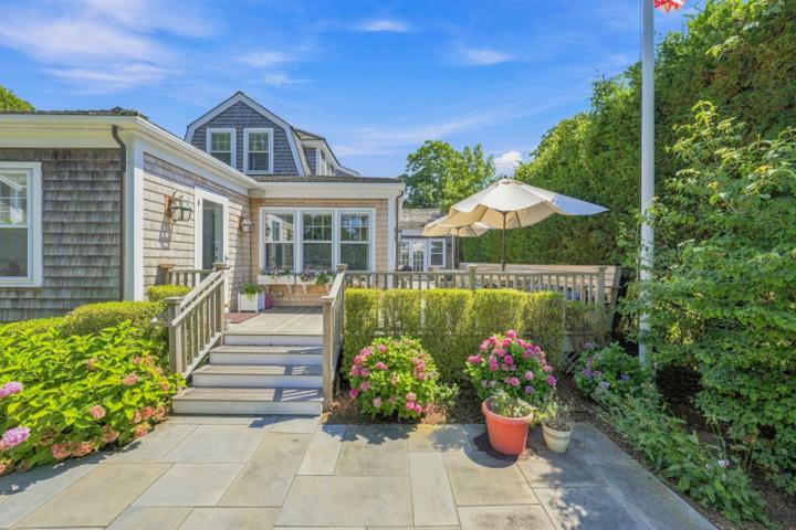 2 Brocks Court, Nantucket — photo 5