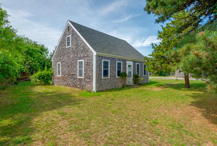 35 Surfside Road, Nantucket — photo 2
