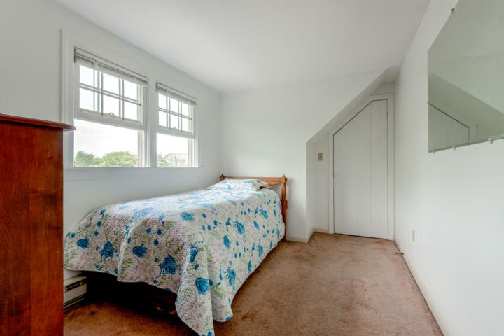 35 Surfside Road, Nantucket — photo 16