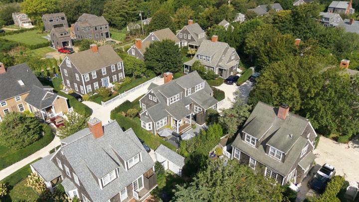 37 Washaman Avenue, Nantucket — photo 36