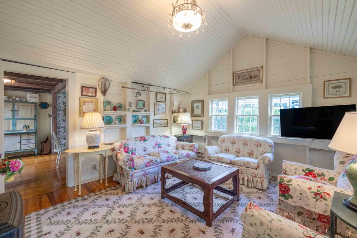 11 Pochick Street, Nantucket — photo 6