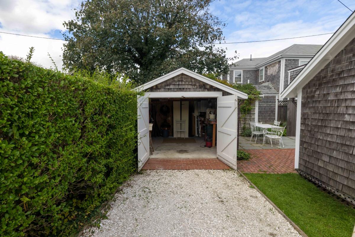 11 Pochick Street, Nantucket — photo 34