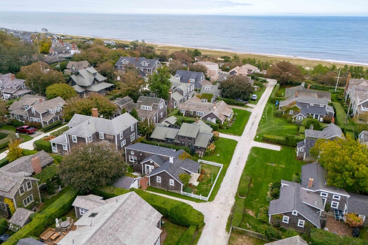 11 Pochick Street, Nantucket — photo 33