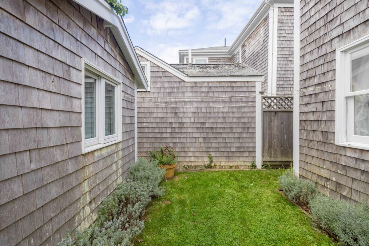 11 Pochick Street, Nantucket — photo 31