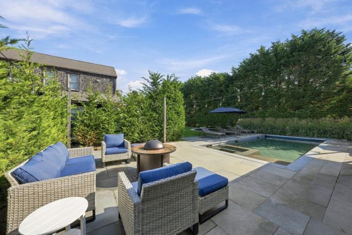 17 Daffodil Lane #A, Nantucket — photo 2