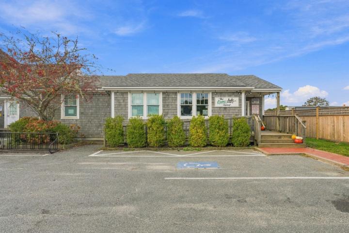 11 Amelia Drive, Nantucket — photo 4